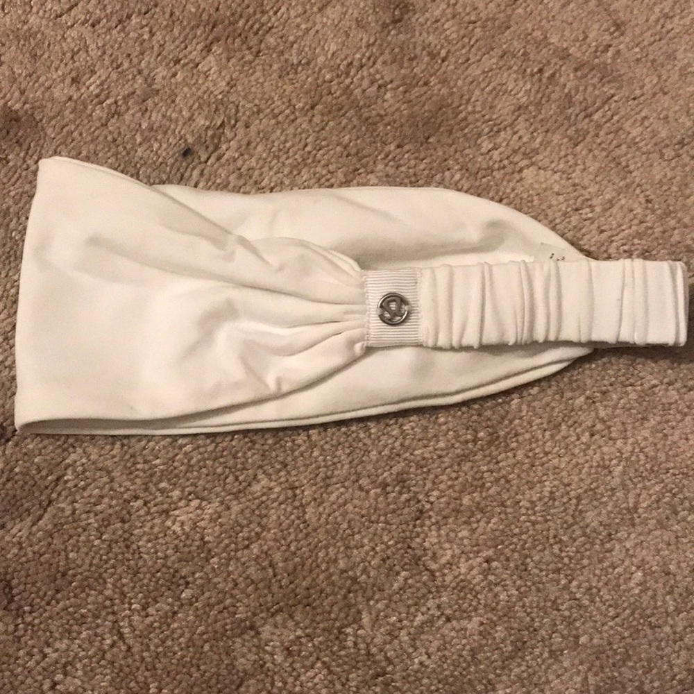 White athletic headband New without tags